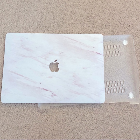Apple Other - 12x8.5 MacBook Air shell case